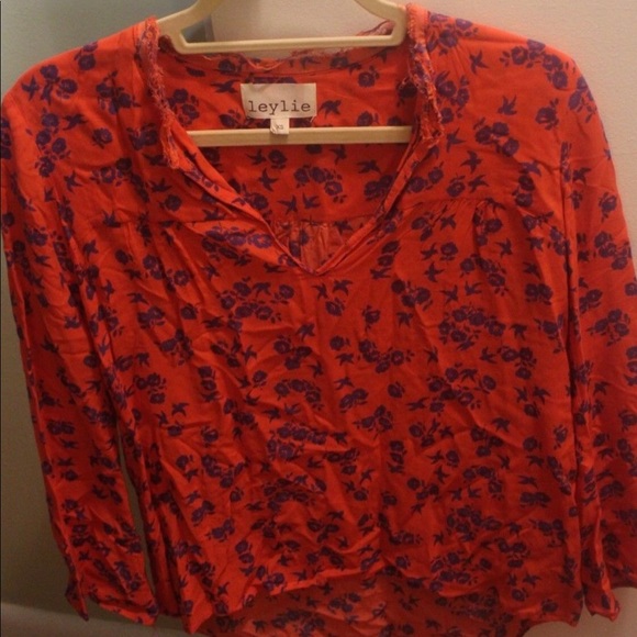 Leylie boutique - size xs- red and blue 100% Rayon - Picture 1 of 4